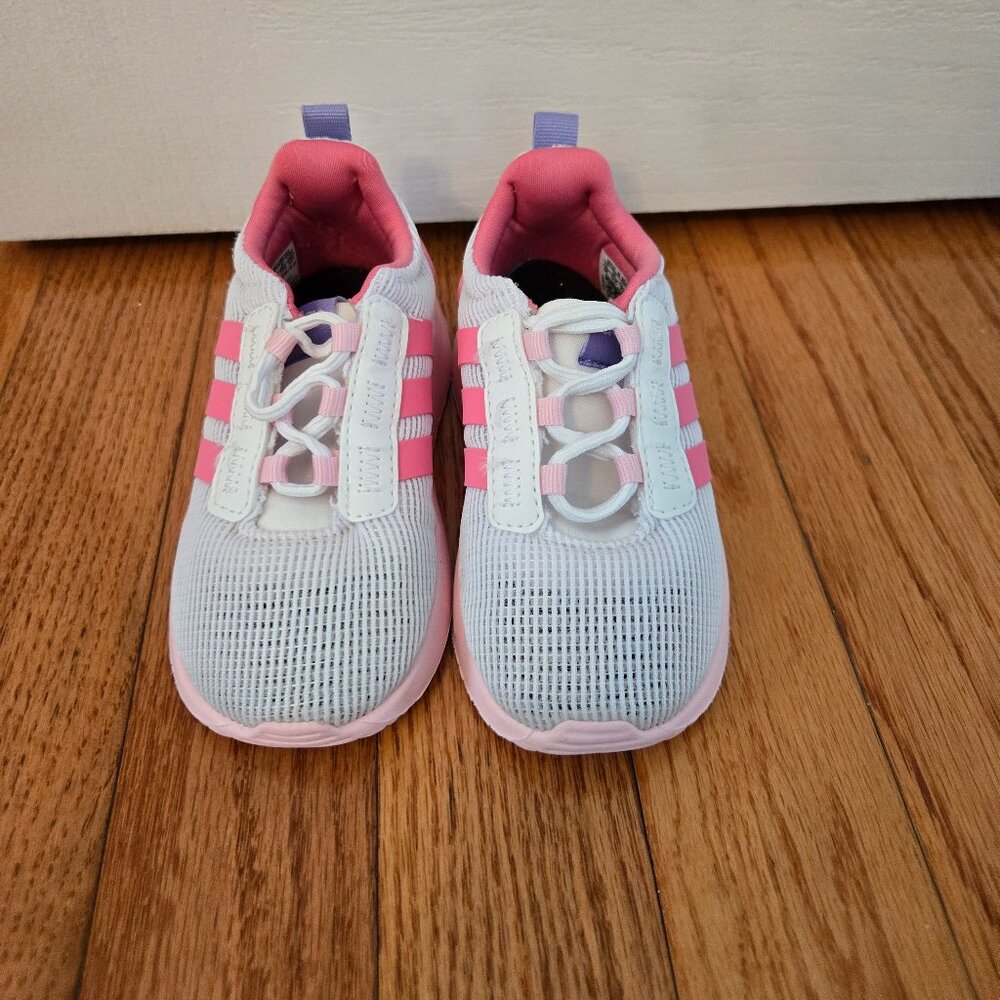 New without box Girls Adidas size 6 toddler sneakers